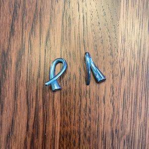 Earrings for stretched earlobes